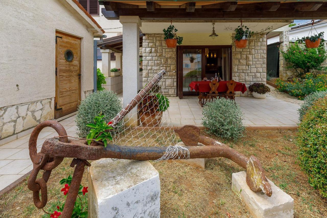 Apartmán Stylish Flats With Two Bedrooms In *