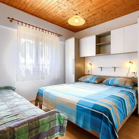 Stylish Flats With Two Bedrooms In Premantura Exterior photo
