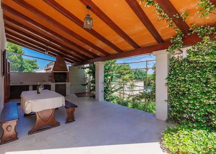 Stylish Flats With Two Bedrooms In Premantura